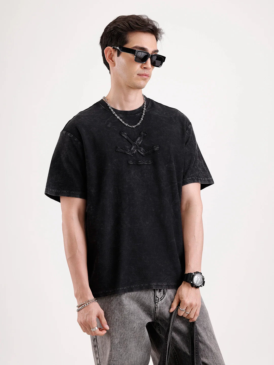 Washed Embroidery Patch T-Shirt   |  Black