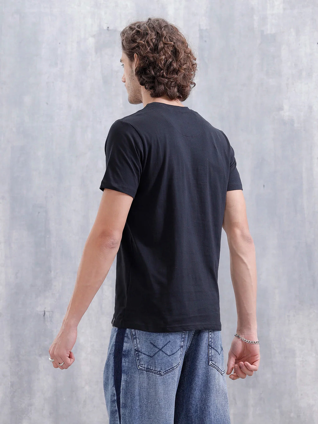 Men's Slim Fit Graphic Printed T-Shirt | Black
