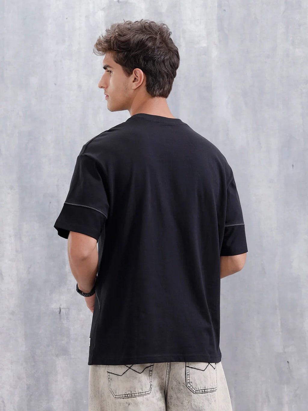 Casual Men Oversized Fit Tee With Flat Lock Detail | Black