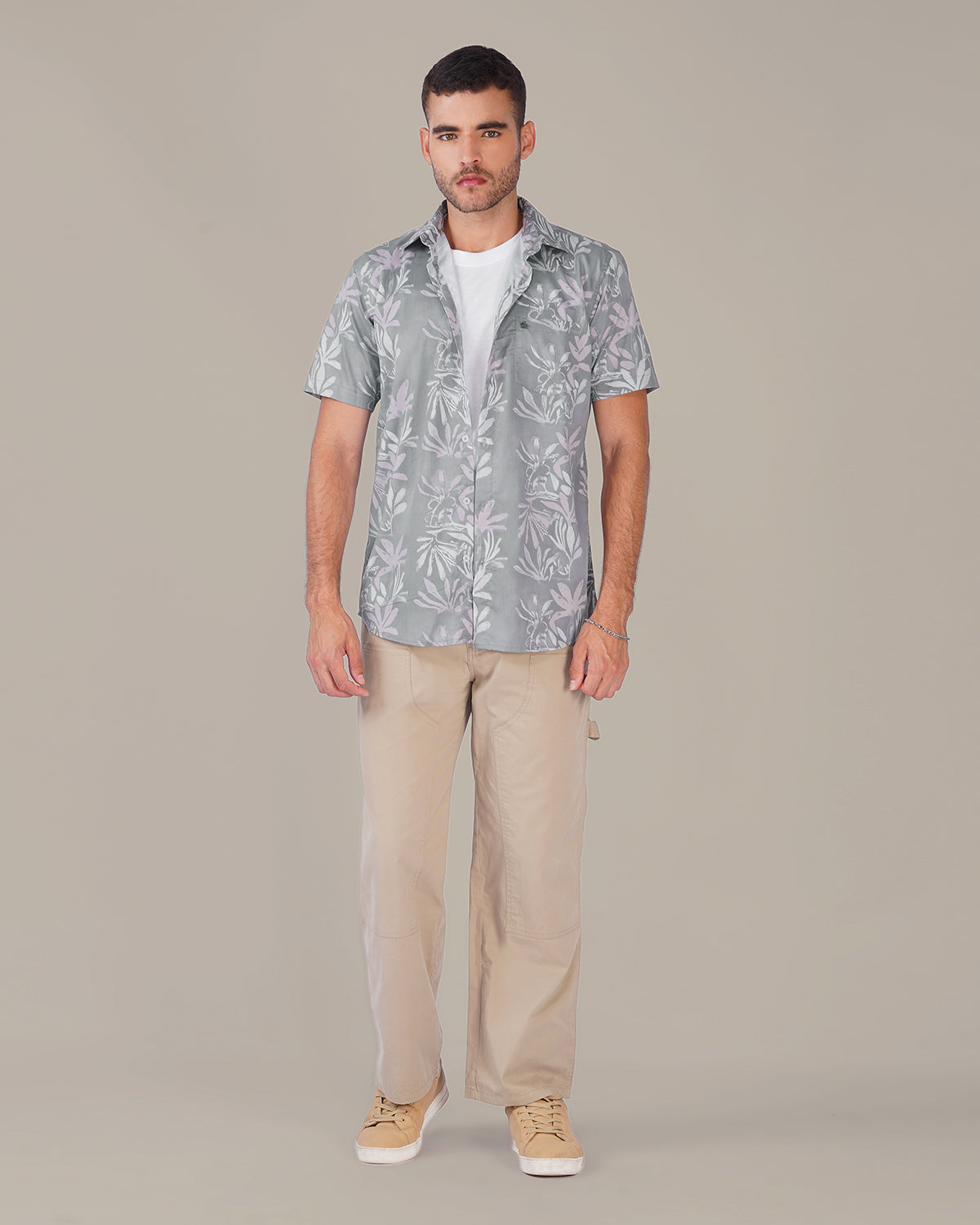 Light Gray Floral Polyester Blend Short Sleeve Shirt