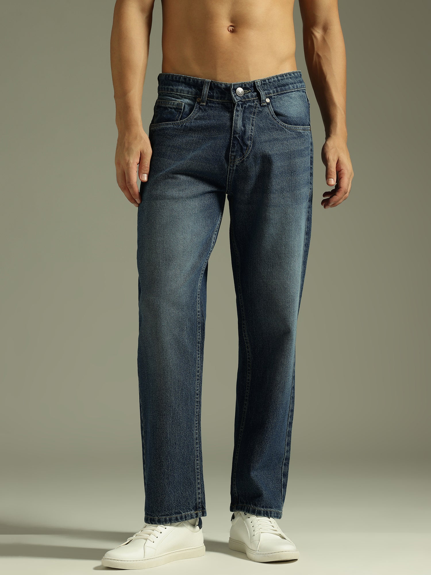 Faded Baggy Jeans