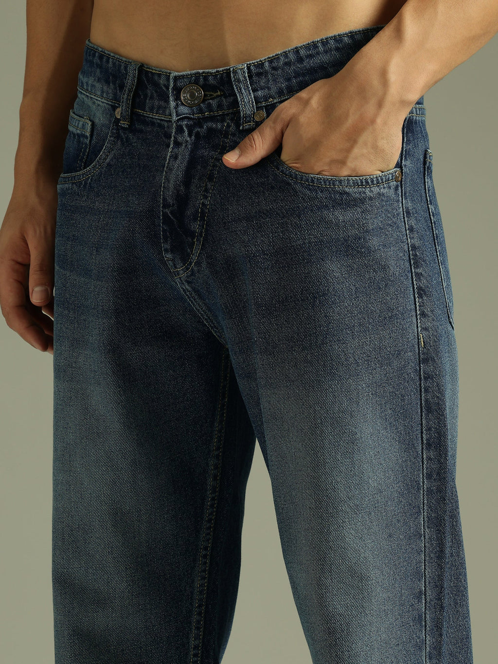 Faded Baggy Jeans