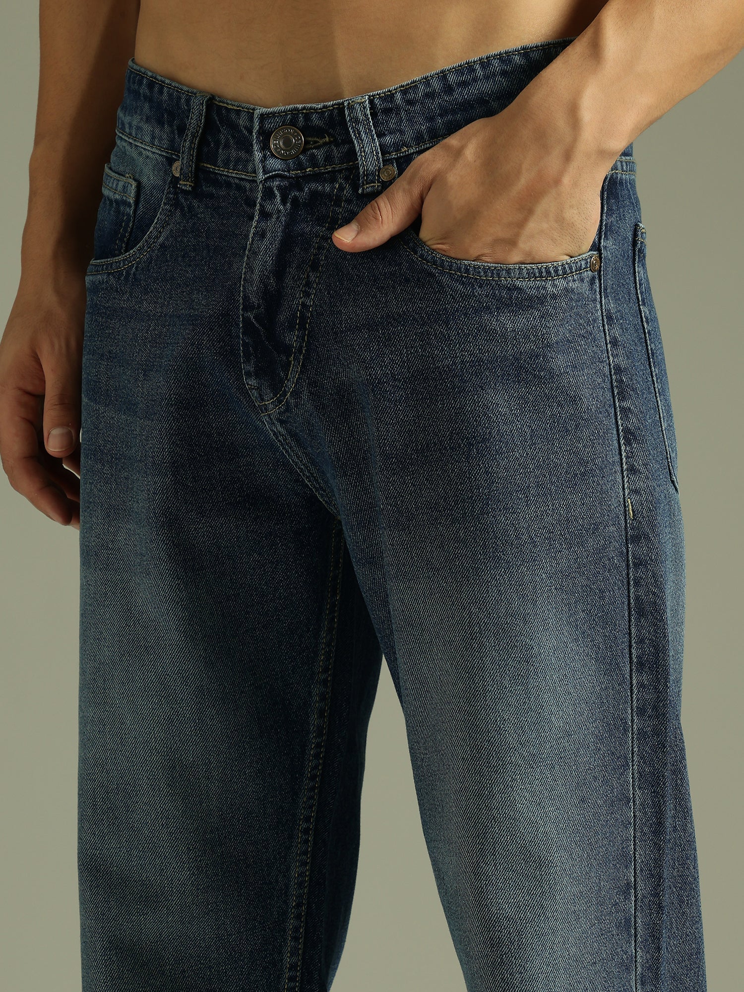 Faded Baggy Jeans