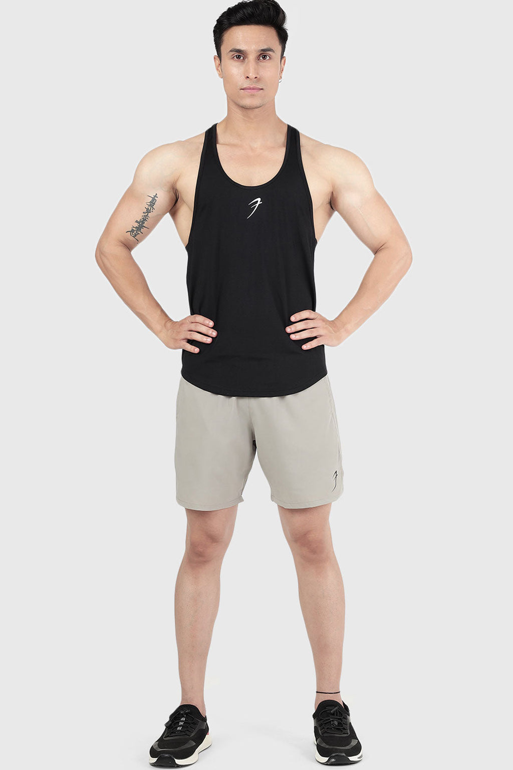 Surge Stringer Black